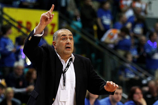 这种背景让 这种背景让